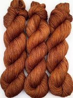 Hand Dyed Yarn "Just Rusted Enough" Rust Brown Copper Orange Gold Caramel Speckled BFL Bluefaced Leicester Silk Fingering SW 425yds 115g