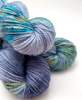 Hand Dyed Yarn "BeeBop Blues" Blue Navy Grey Turquoise Teal Gold Yellow Violet Green Speckled Polwarth DK Superwash 246yds 100g