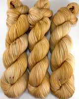 Hand Dyed Yarn "Wheat Kings" Yellow Beige Honey Tan Gold Blonde Brown Speckled Merino Fine Fingering Superwash 438yds 100g