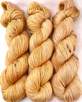 Hand Dyed Yarn "Wheat Kings" Blonde Gold Caramel Yellow Beige Honey Copper Cream Blush Speckled BFL Bluefaced Leicester Silk Fingering Superwash 425yds 115g