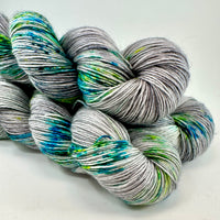 Hand Dyed Yarn "Shattered" Grey Silver Blue Turquoise Green Navy Lime Yellow Speckled Merino Silk Fingering Singles Superwash 438yds 100g