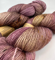 Hand Dyed Yarn "Orchids Akimbo” Purple Brown Caramel Mauve Tan Taupe Violet Speckled BFL Bluefaced Leicester Fingering Superwash 438yds 100g